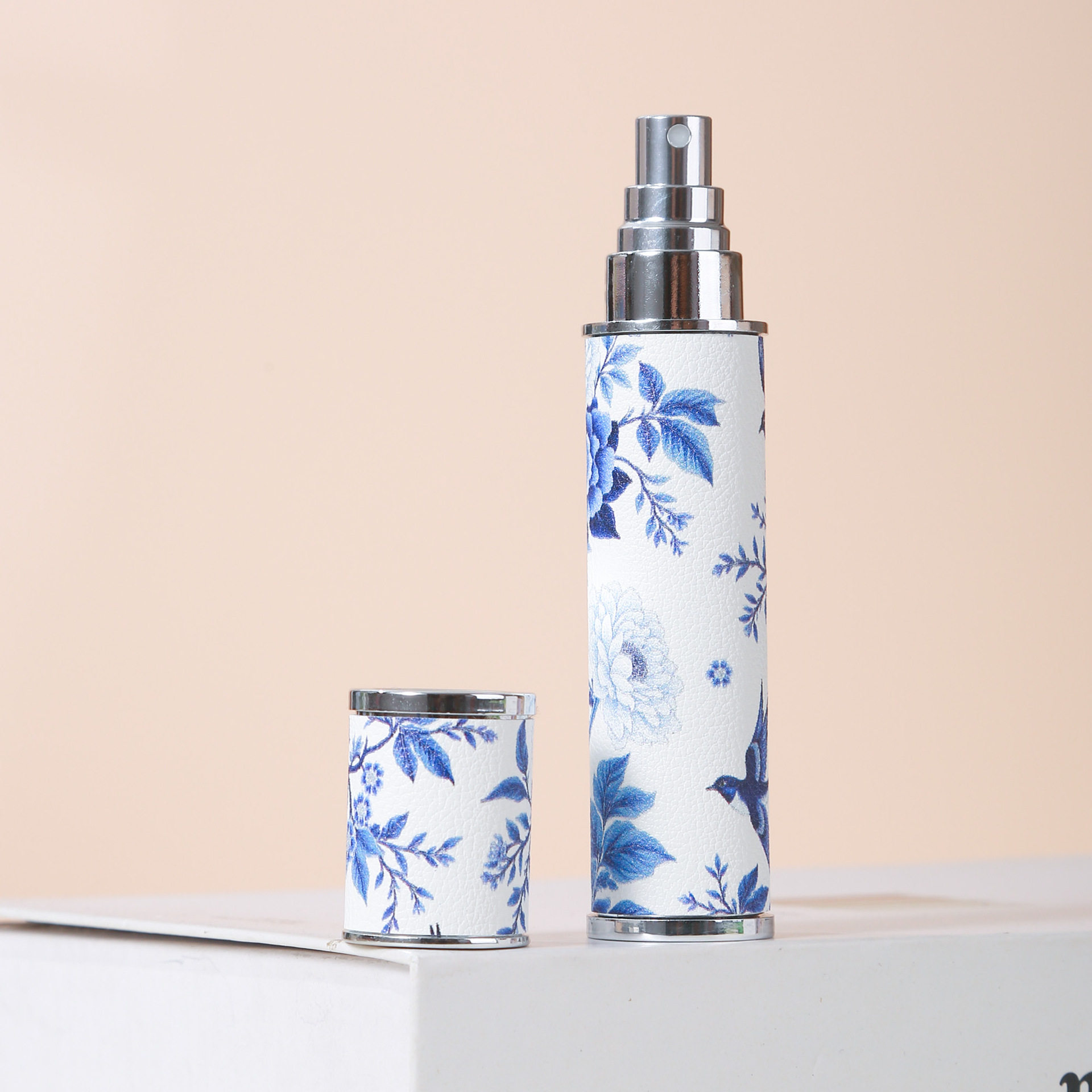 10MLトラベルスプレーボトル磁器レザーガラス香水瓶印刷ポー - Perfume Fragrance World Qahwa のレビューと価格