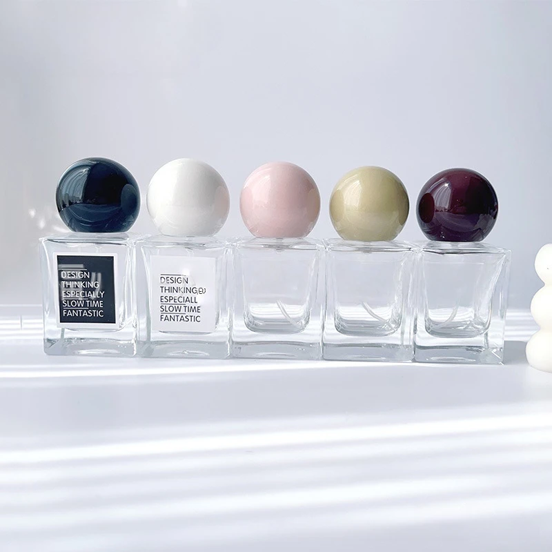 30ml香水瓶ガラス製ラインミスト香水アトマイザー木製蓋付き - Perfume Fragrance World Qahwa のレビューと価格